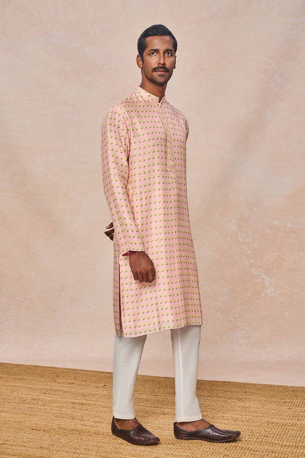 Baby Pink Parijat Bandi Set