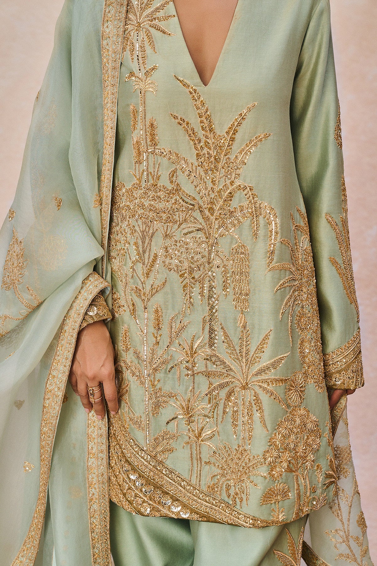 'Ikrar Hua' Set