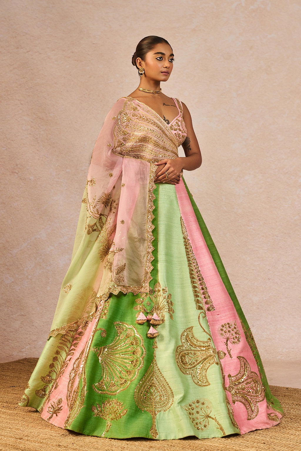 The 'Gulposh' Lehenga