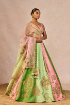 The 'Gulposh' Lehenga