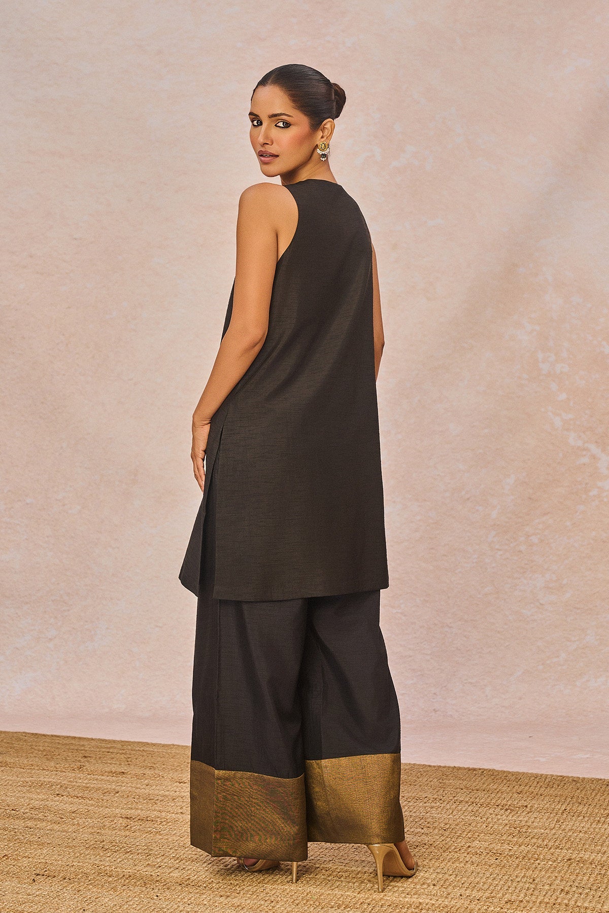 'The Aankho Ka Paigam' Blazer Set