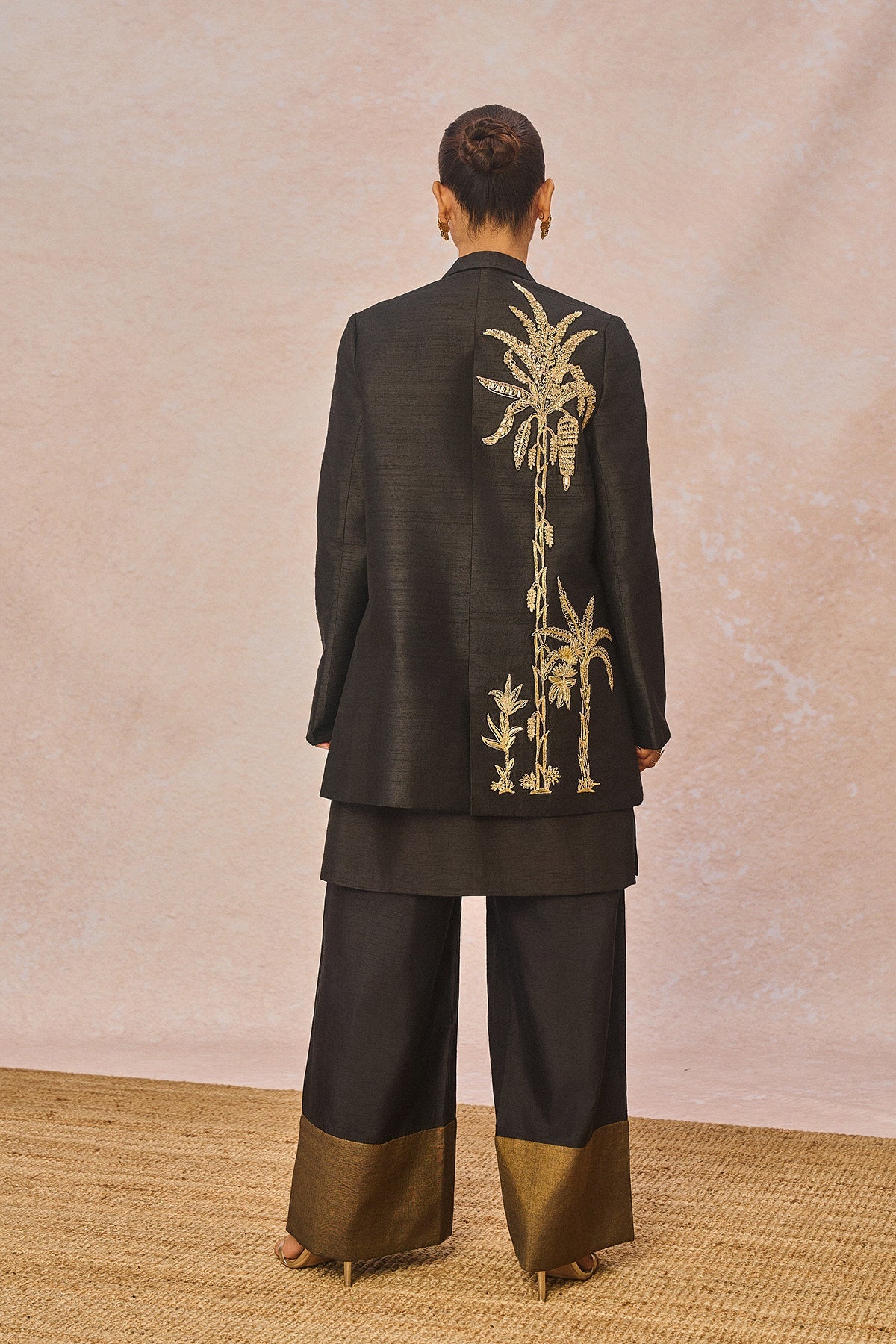 'The Aankho Ka Paigam' Blazer Set