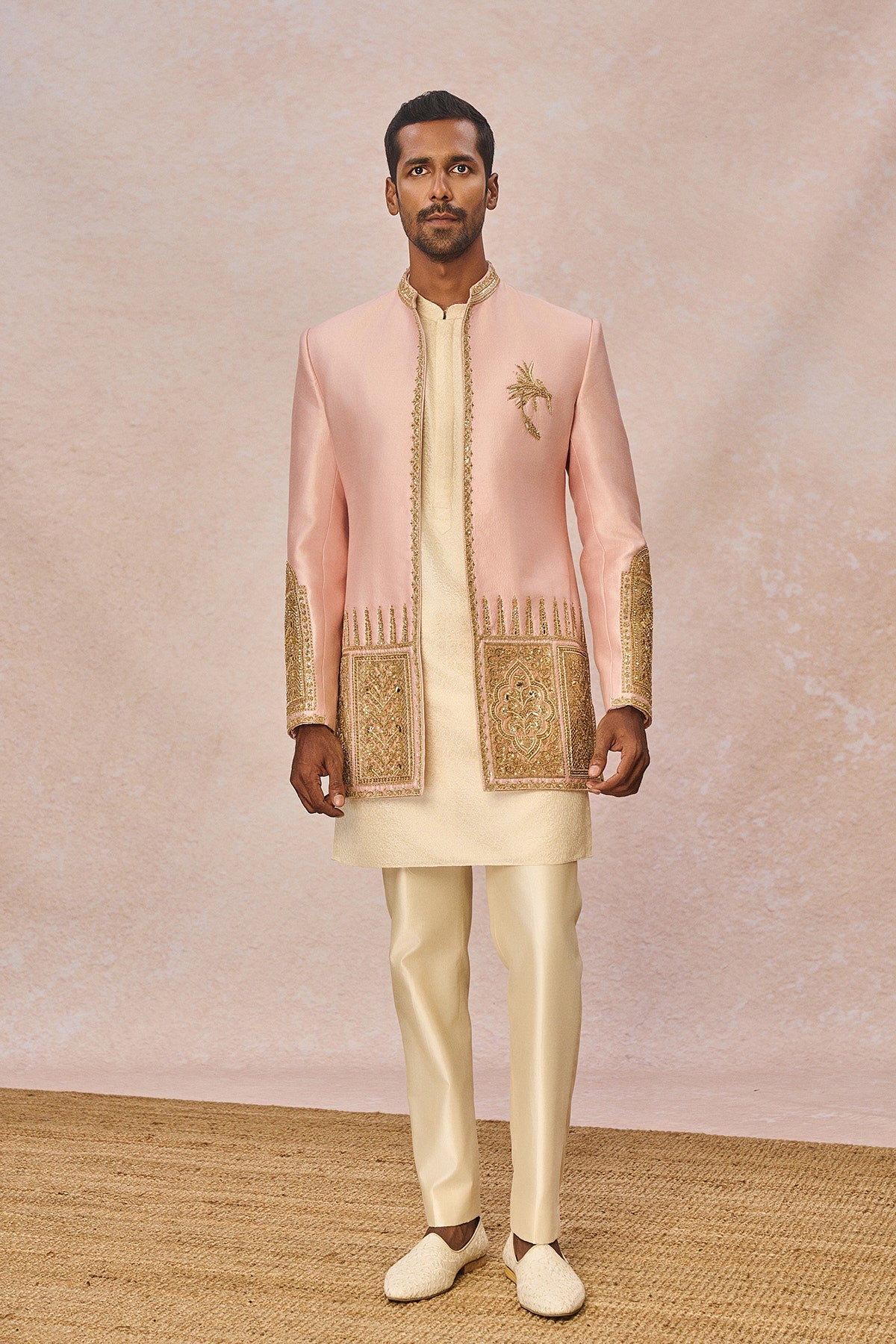 'Gulposh' Raja Koti Set
