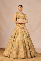 The 'Fasl E Gul' Lehenga