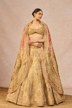 The 'Fasl E Gul' Lehenga