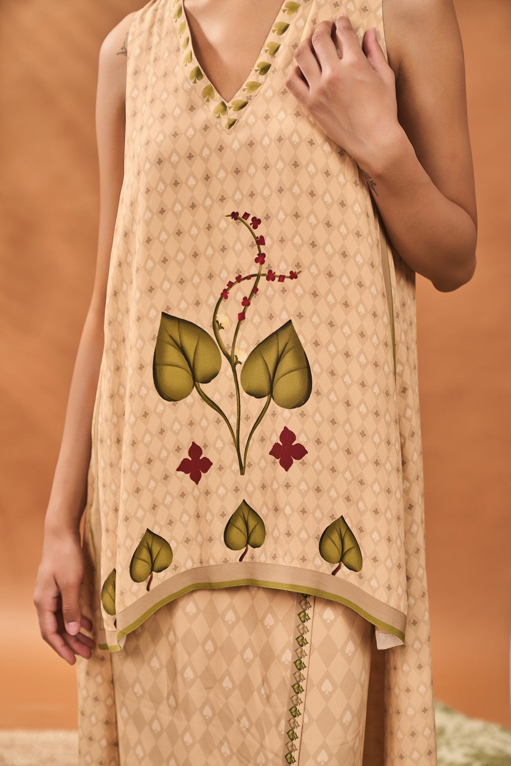Beige Clover Checks Fusion Set