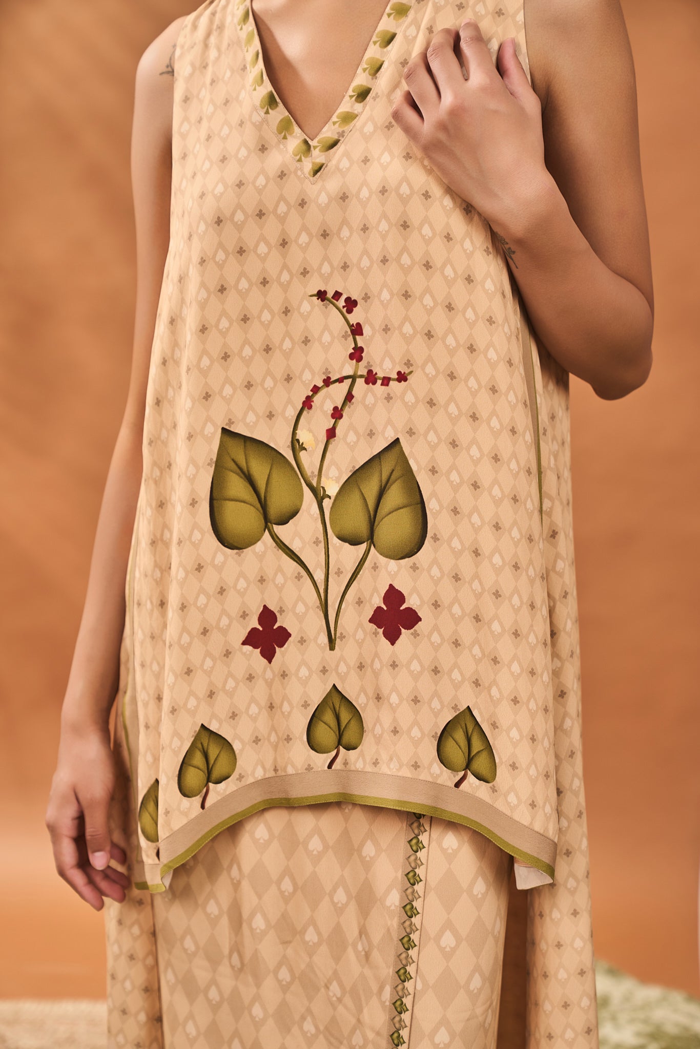 Beige Clover Checks Fusion Set
