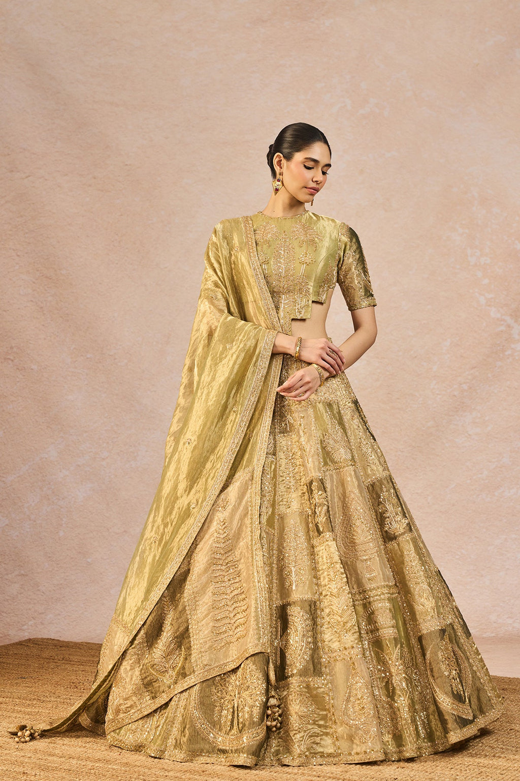 The 'Khwabon Ki Shehzadi' Lehenga