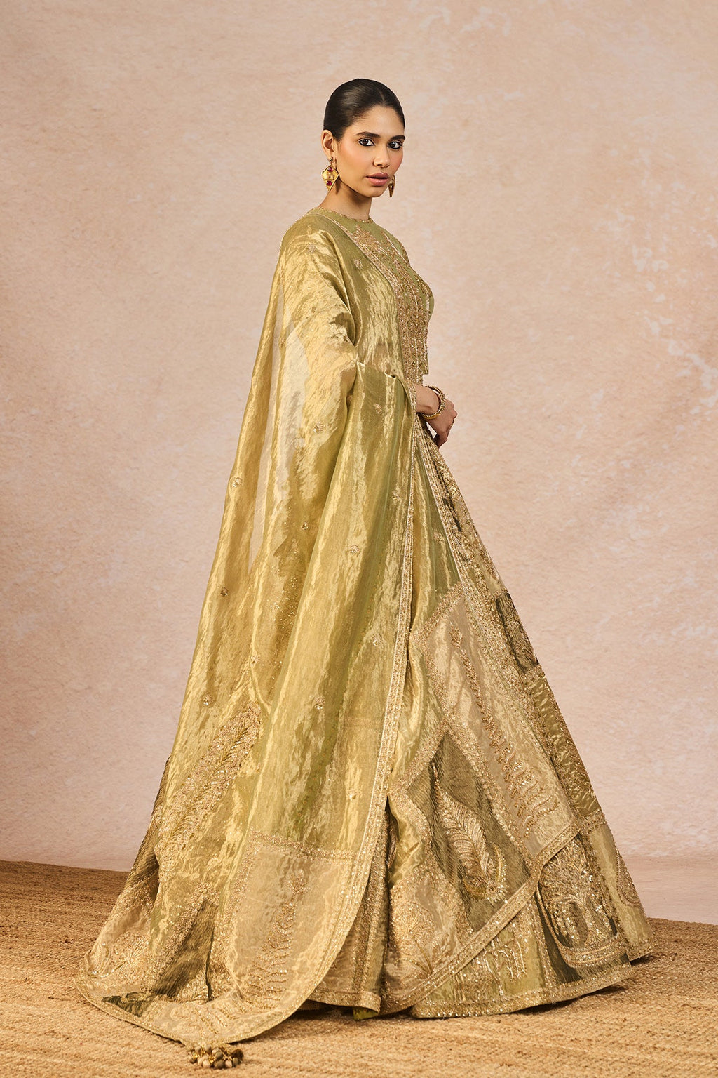 The 'Khwabon Ki Shehzadi' Lehenga