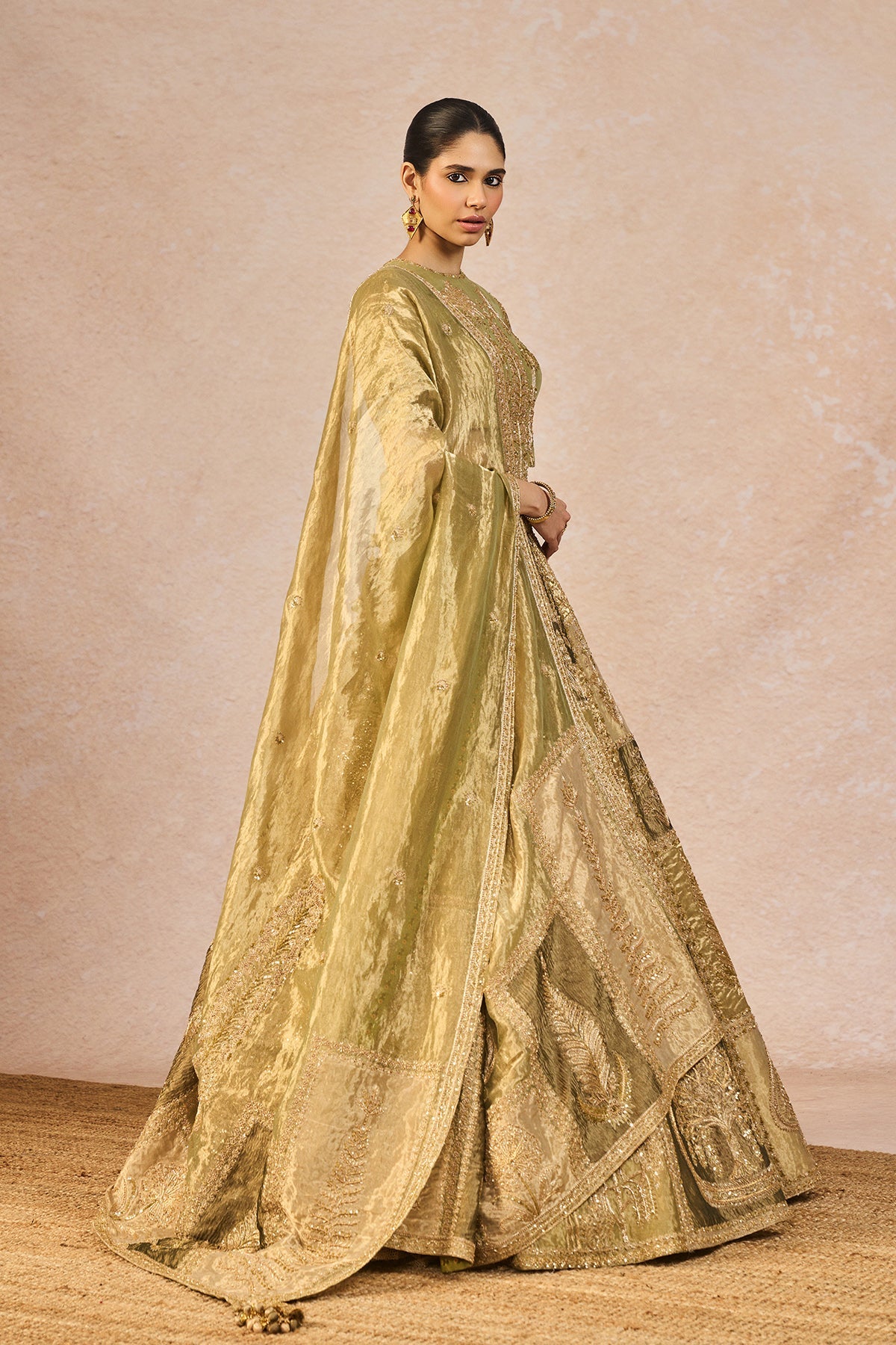 The 'Khwabon Ki Shehzadi' Lehenga