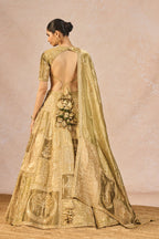 The 'Khwabon Ki Shehzadi' Lehenga