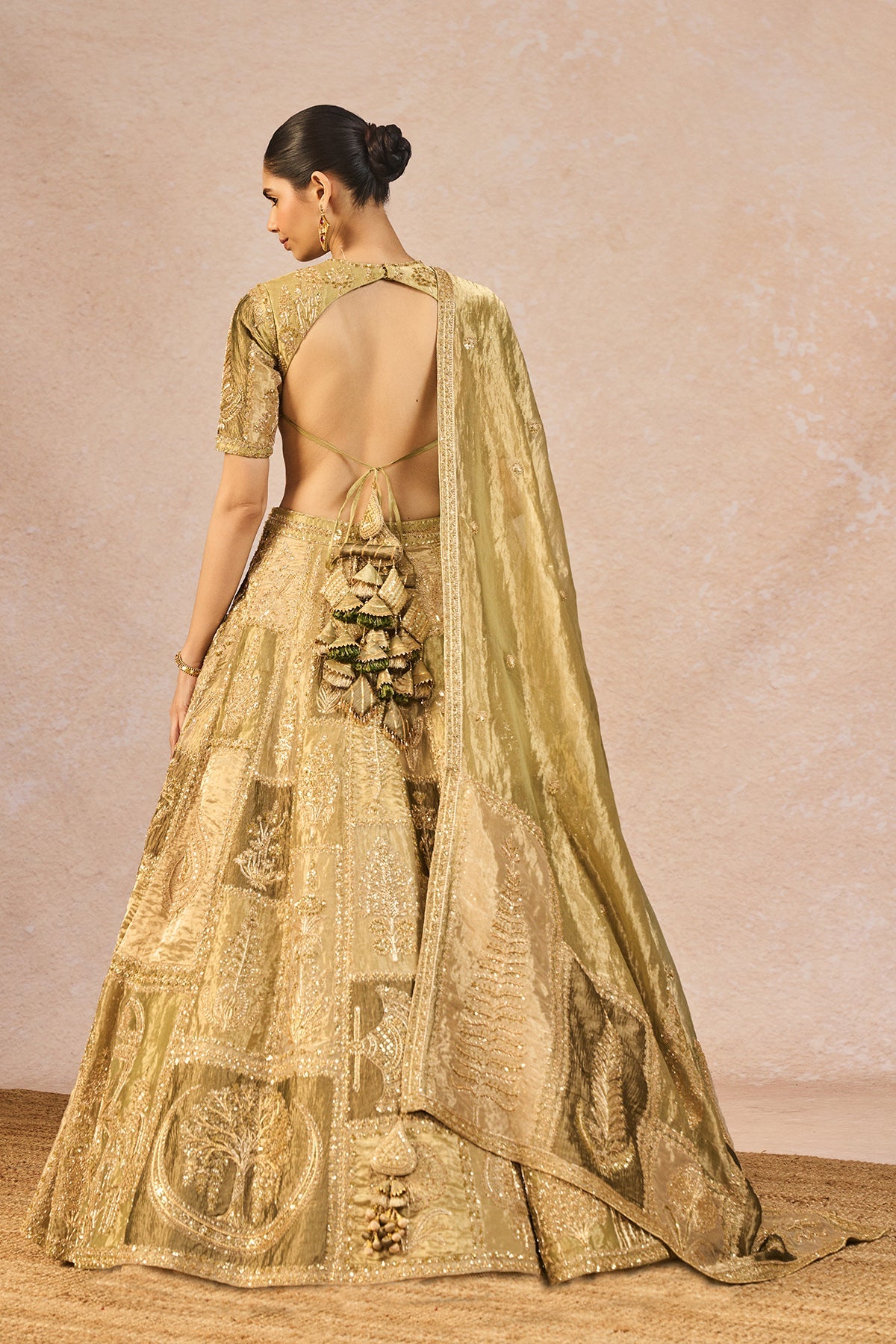 The 'Khwabon Ki Shehzadi' Lehenga
