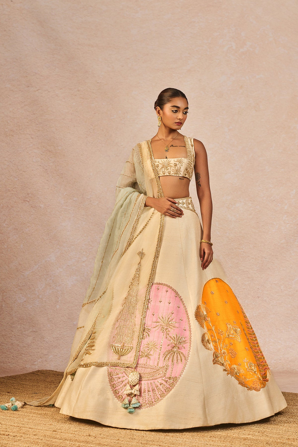 The 'Mahekti Hui Chandni' Lehenga