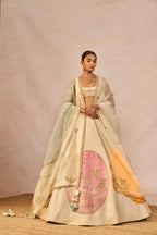 The 'Mahekti Hui Chandni' Lehenga