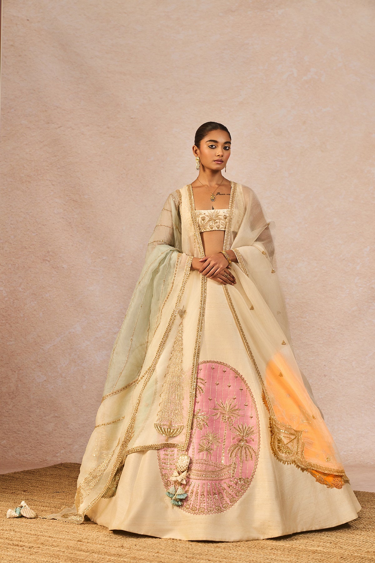 The 'Mahekti Hui Chandni' Lehenga