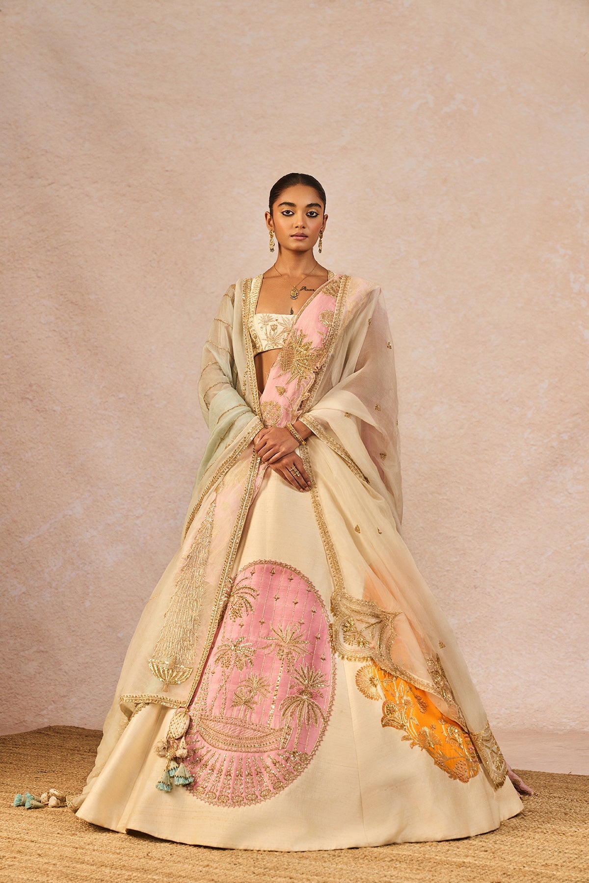 The 'Mahekti Hui Chandni' Lehenga