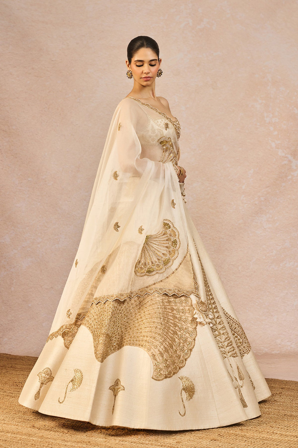 The 'Pehli Kiran' Lehenga