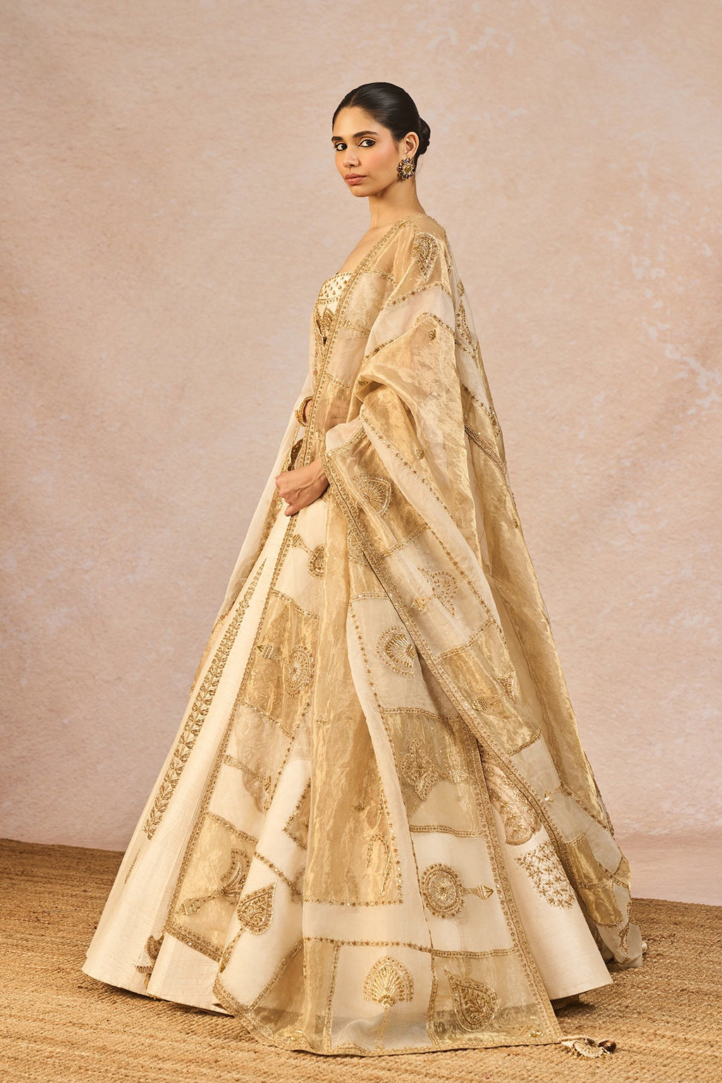 The 'Pehli Kiran' Lehenga