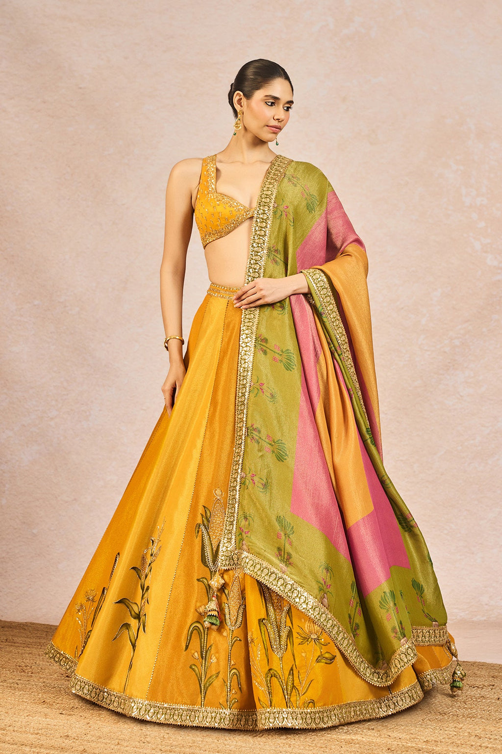 The 'Ajnabi Ehsaas' Lehenga