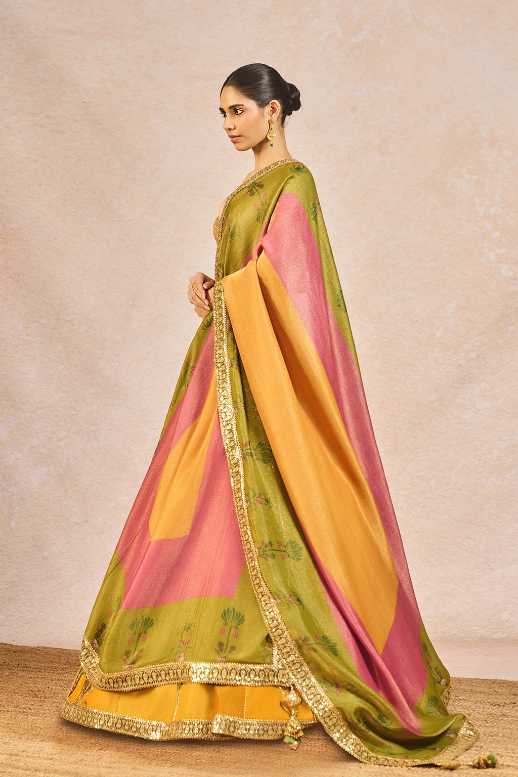 The 'Ajnabi Ehsaas' Lehenga