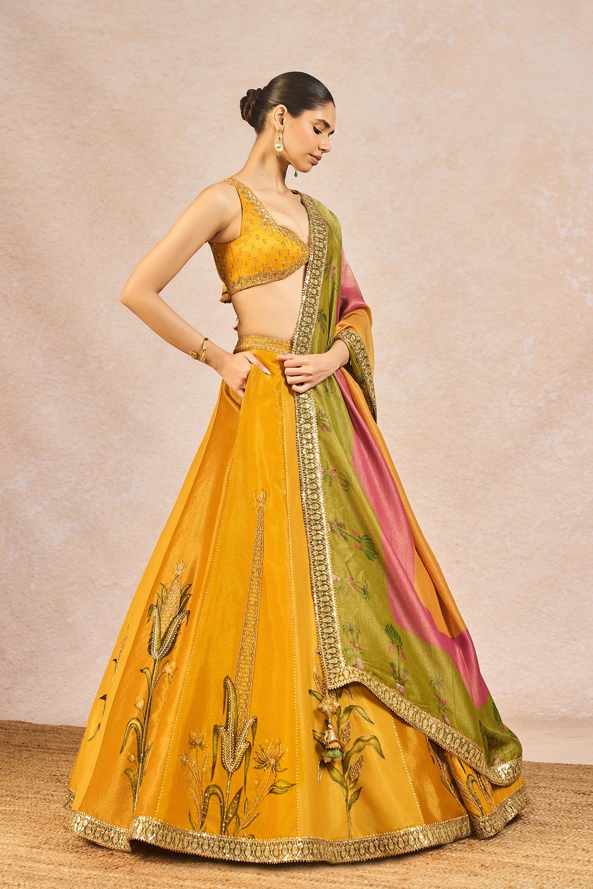 The 'Ajnabi Ehsaas' Lehenga