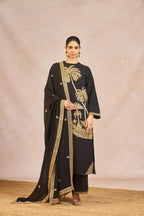 The Chand Kinara Kurta Set