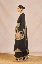 The Chand Kinara Kurta Set