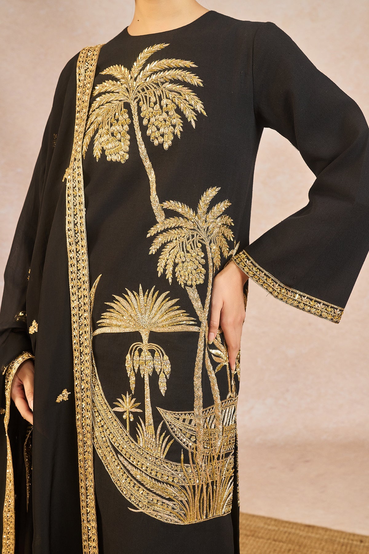 The Chand Kinara Kurta Set