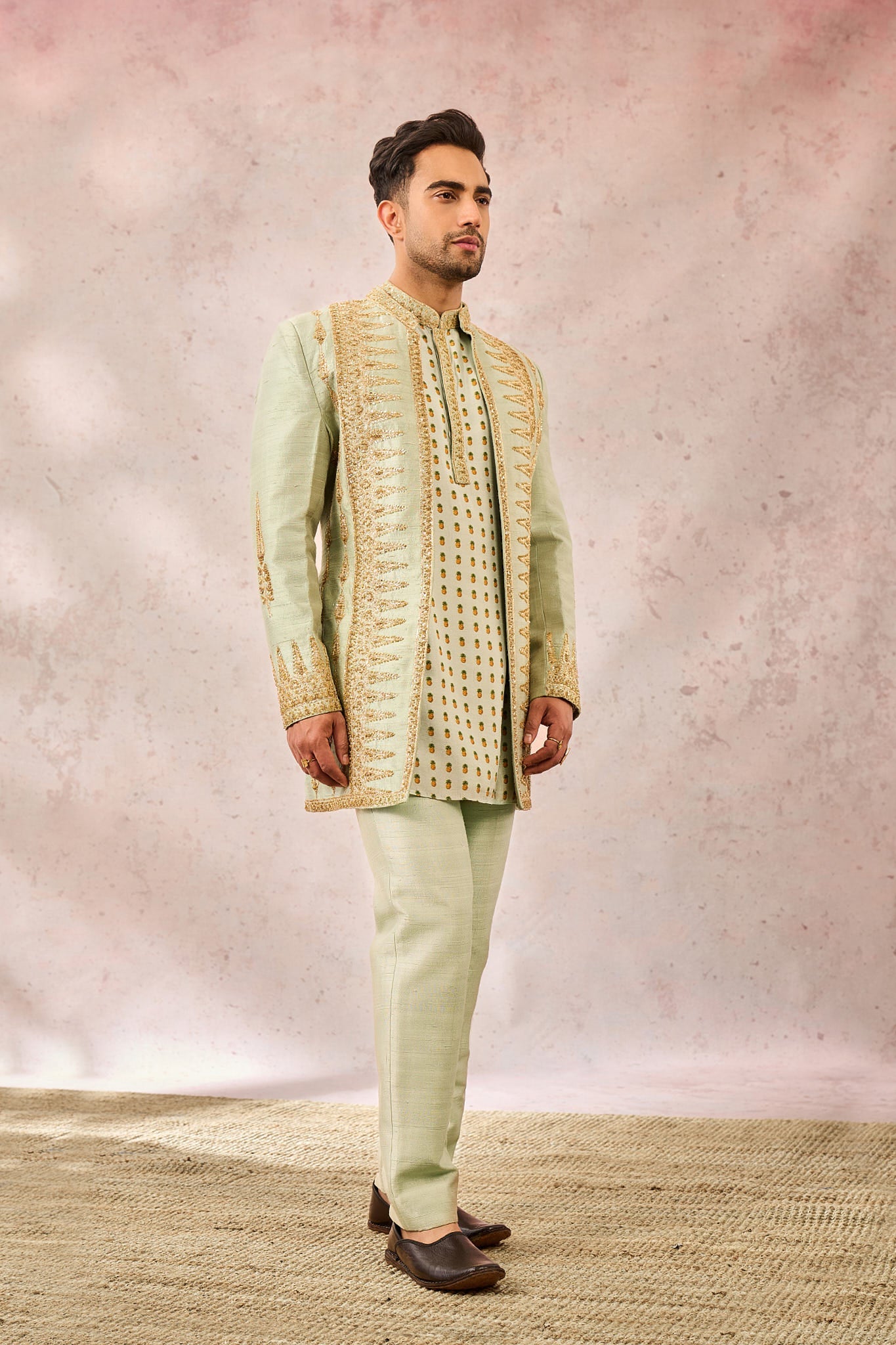 The Kashni Raja Koti Set