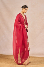'Baat Ban Gayi' Set