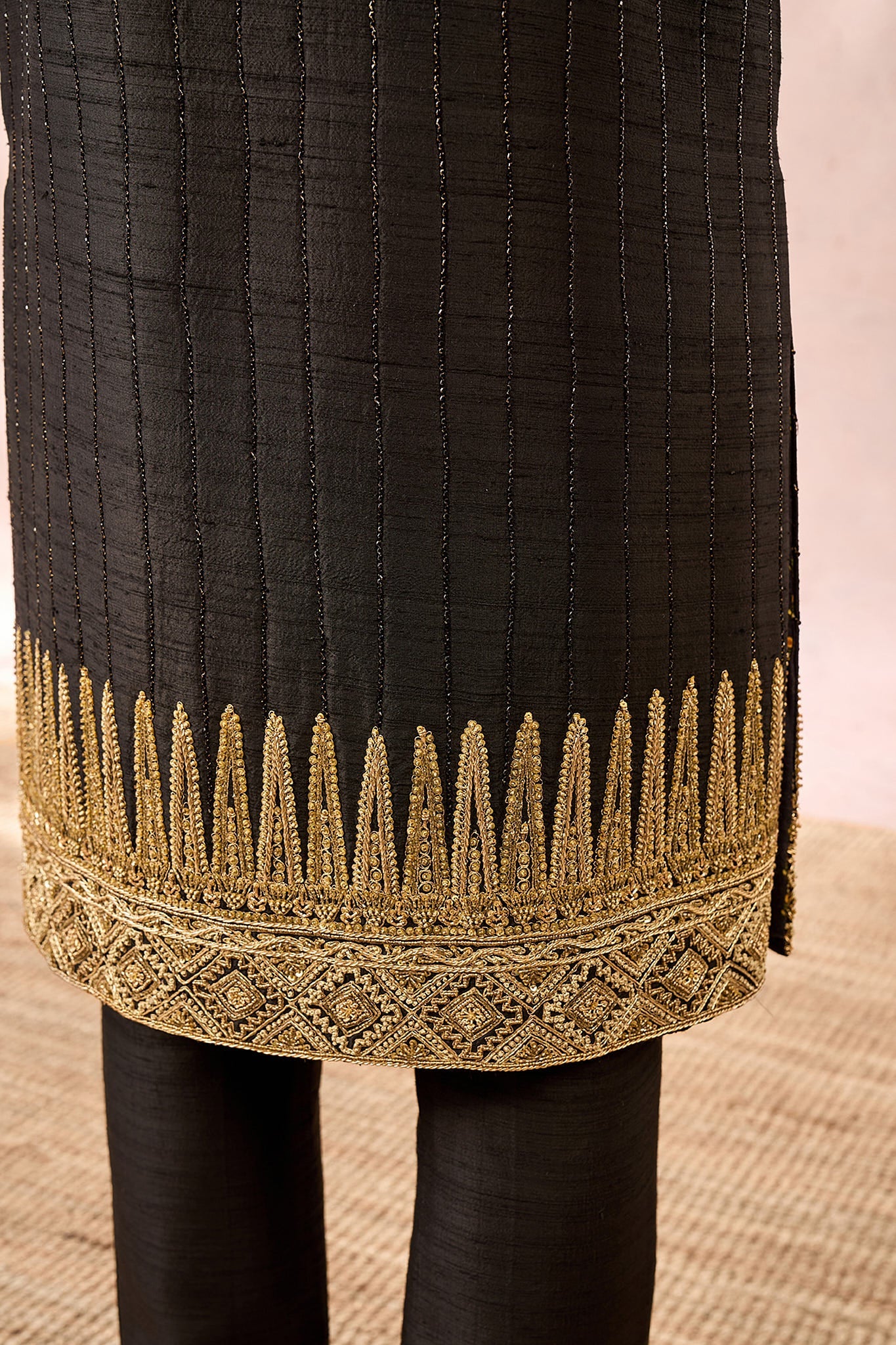 The Kala Khatta Long Bandi Set