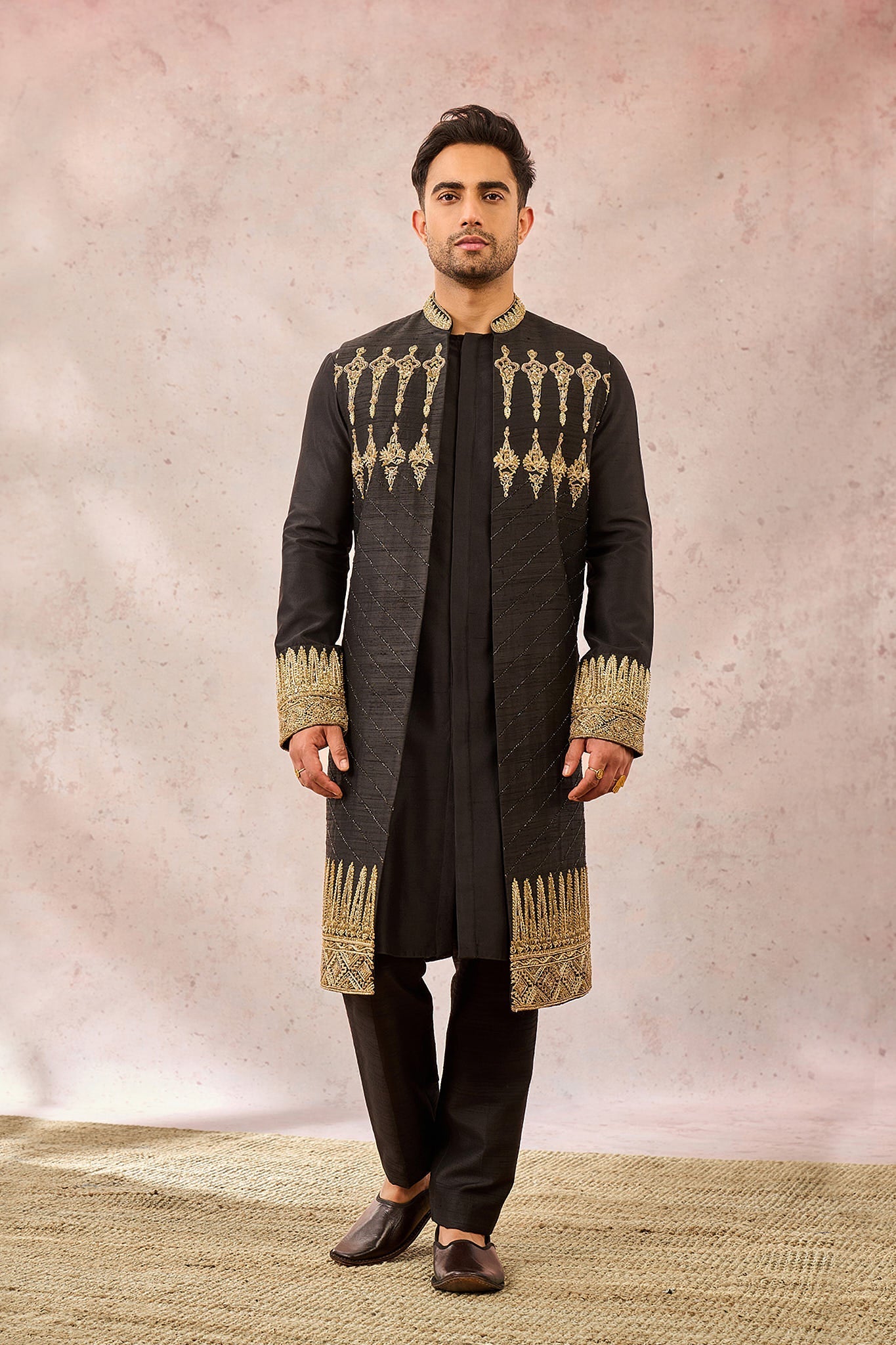 The Kala Khatta Long Bandi Set