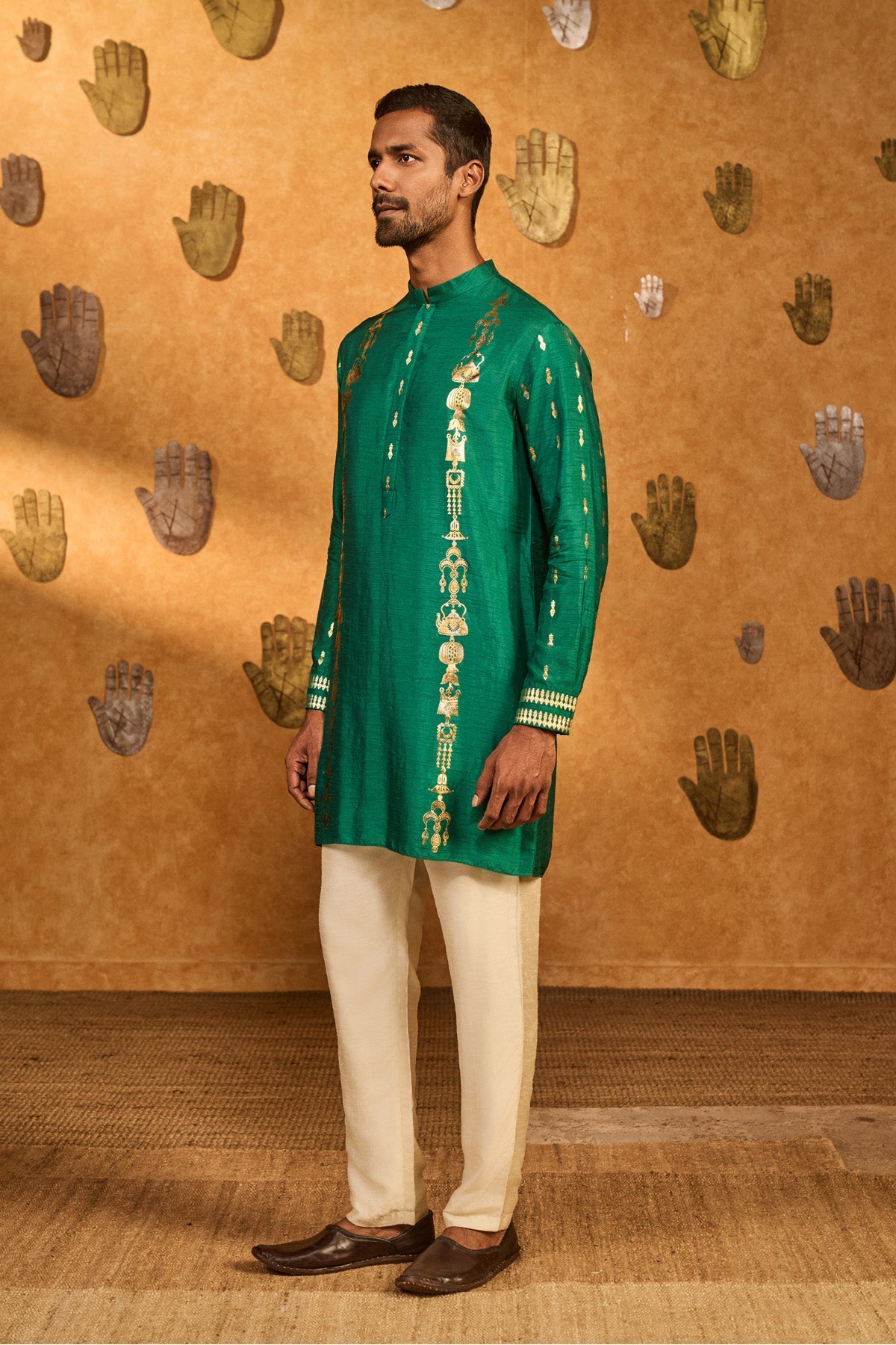 Green Totem Lines And Pot Kurta Set