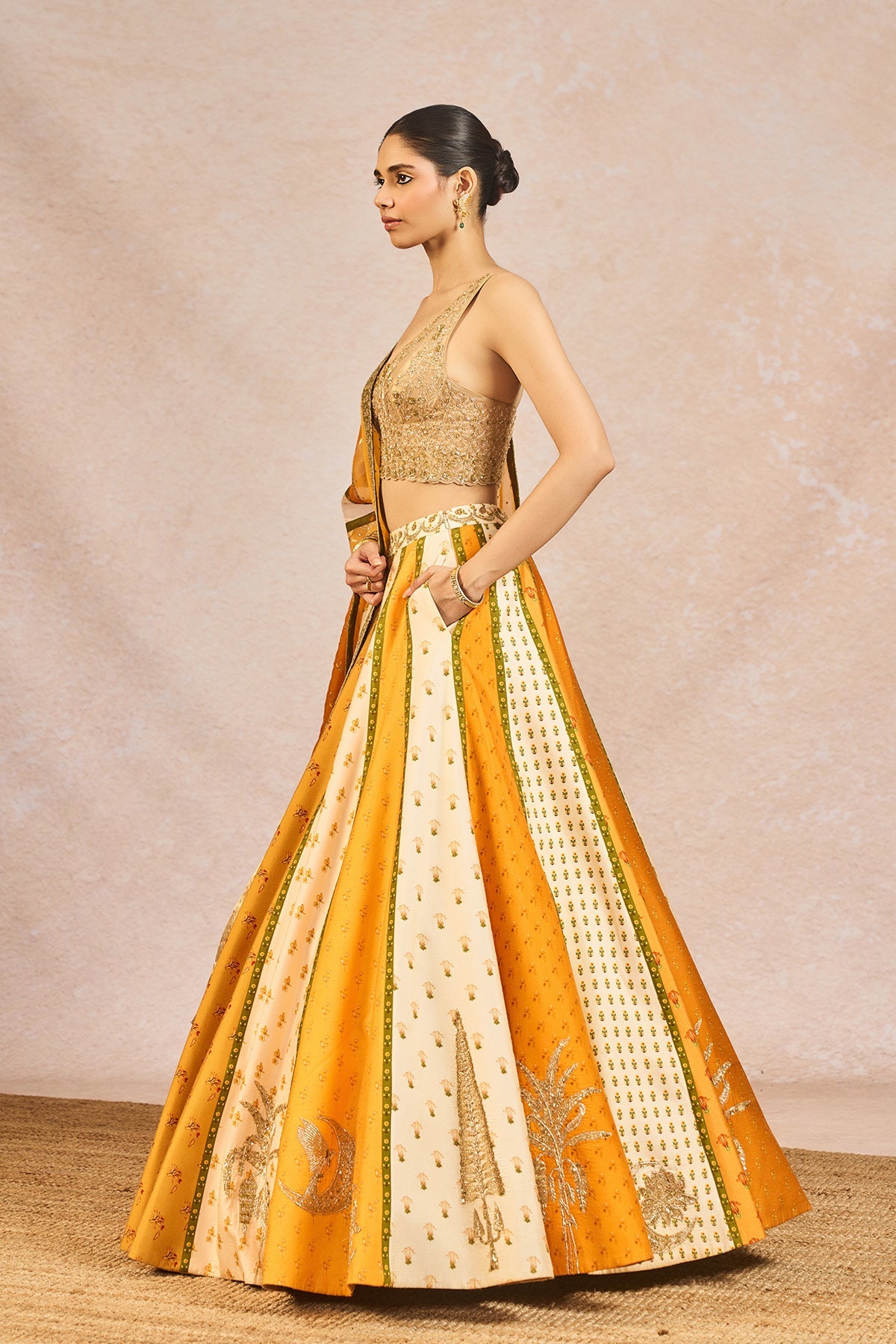 The 'Aur Tum' Lehenga