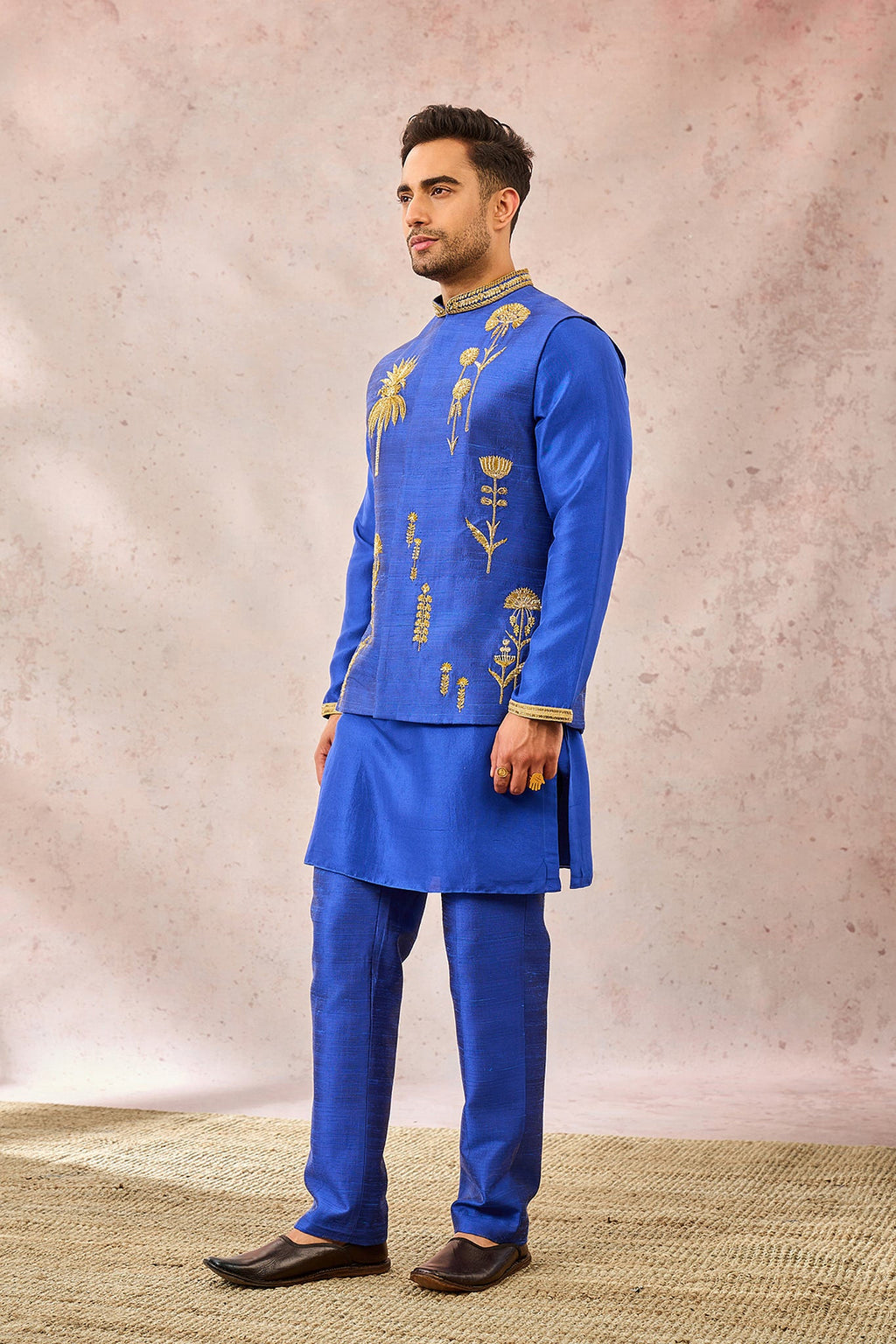 The Neel Bahar Bandi Set