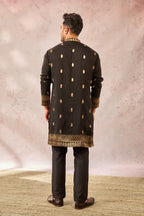 Black Haath Phool Kurta Set
