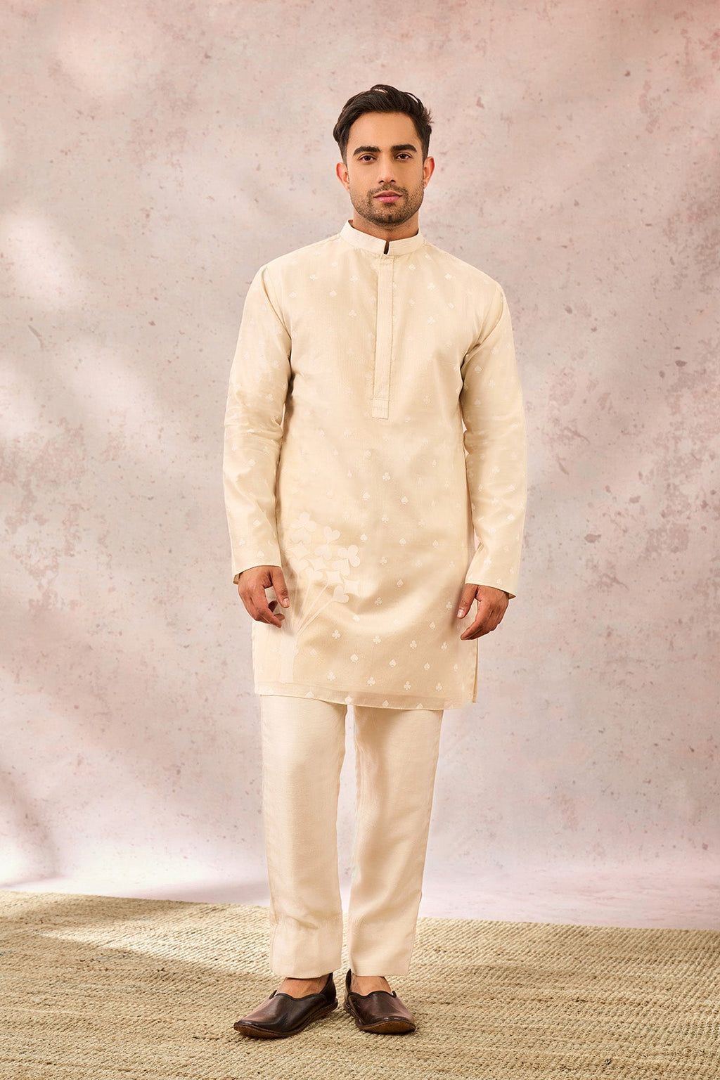Ivory Spade Blossom Kurta Set