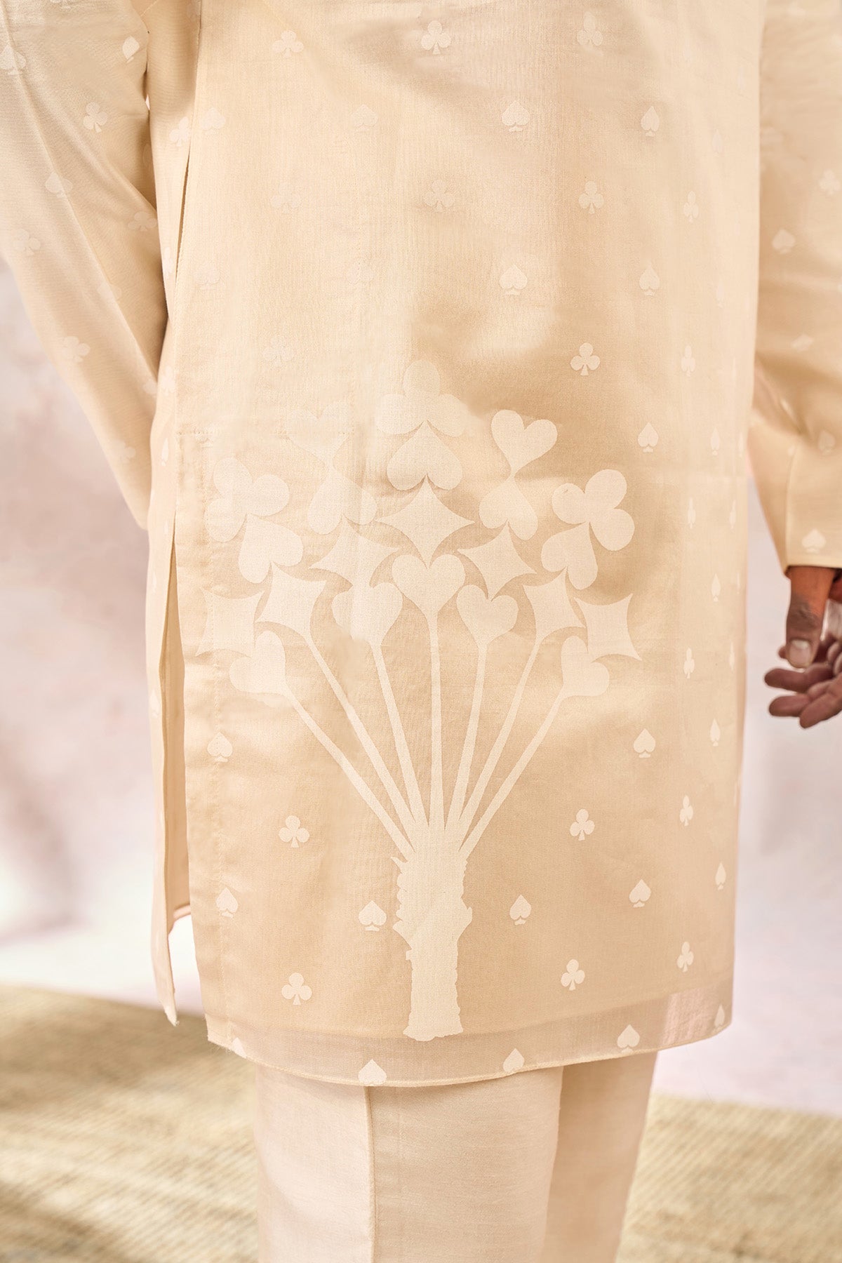 Ivory Spade Blossom Kurta Set