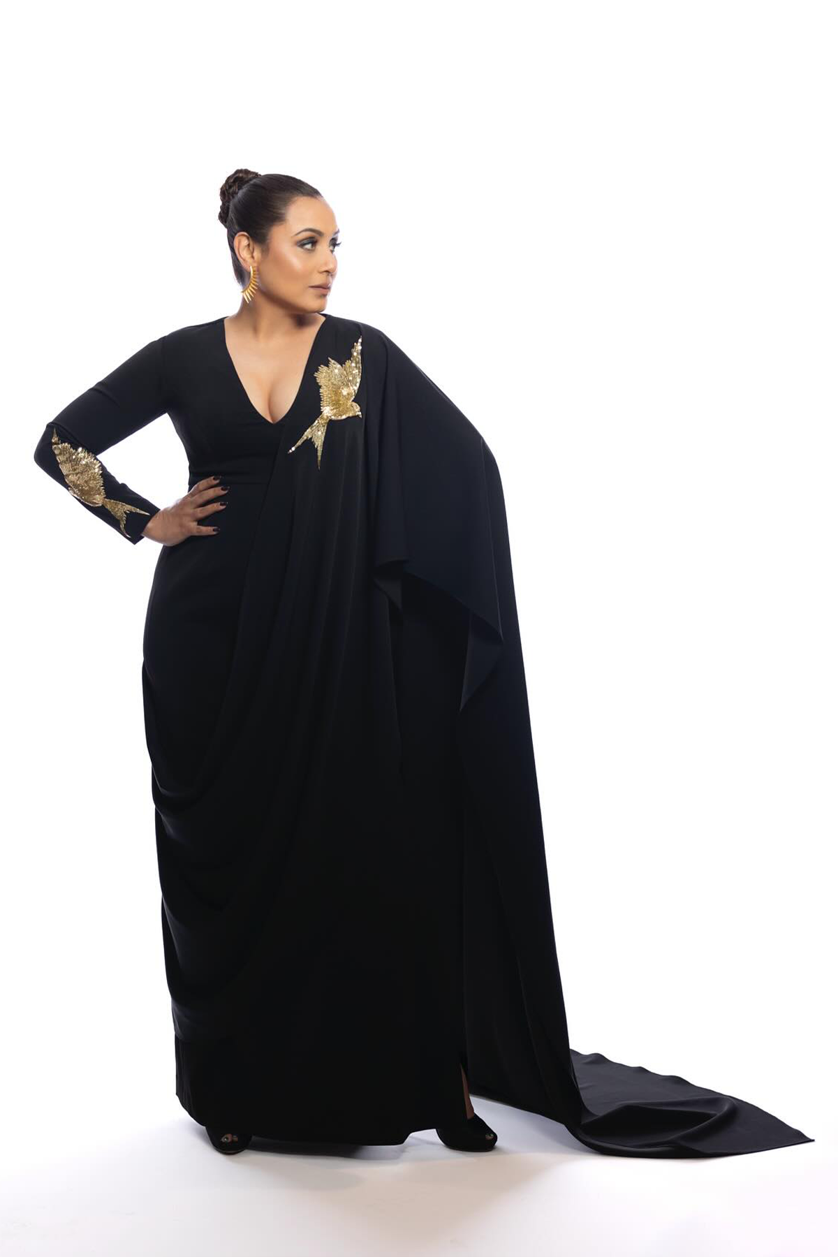 Black Son Chidiya Saree Gown
